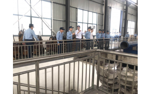 軍民共建，歡迎空軍航空兵師--空十師來廠參觀指導(dǎo)